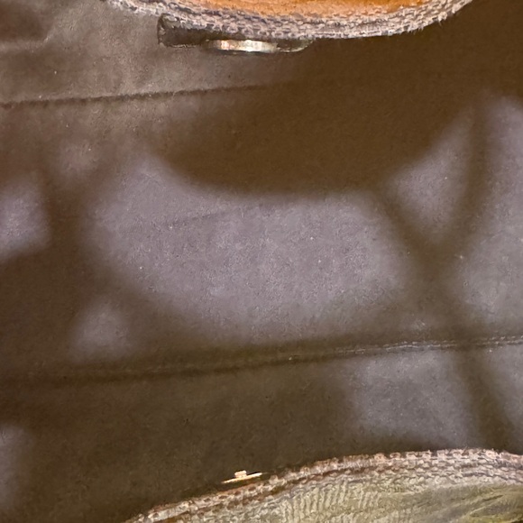 Gucci Black Monogram Tote hand bag comes with personal wallet in good condition - Picture 15 of 16